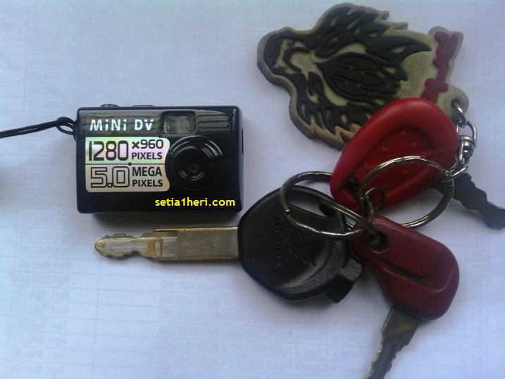 perbandingan mini dv dengan kunci motor
