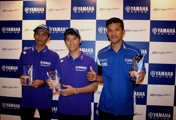 Sigit PD - Imanuel Pratna - Rey Ratukore rider Yamaha Indonesia peraih Yamaha Rider Award 2015