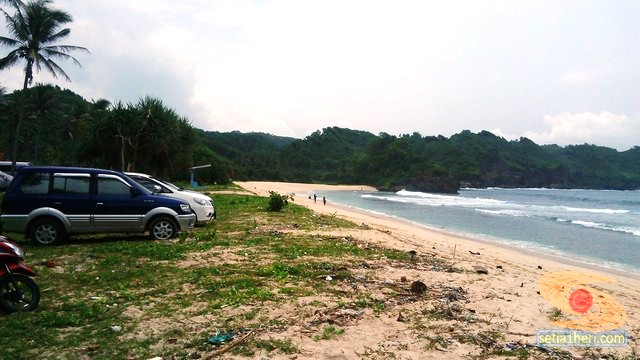 Pantai Srau Pacitan tahun 2015 (4)