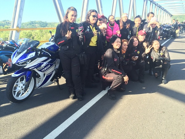 Tujuh Srikandi Women on Wheels Indonesia saat tiba di Lombok Nusa Tenggara Barat-