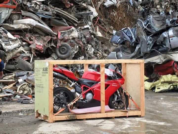 motor ducati superbike 848 evo diremukkan di italia tahun 2016 (1)