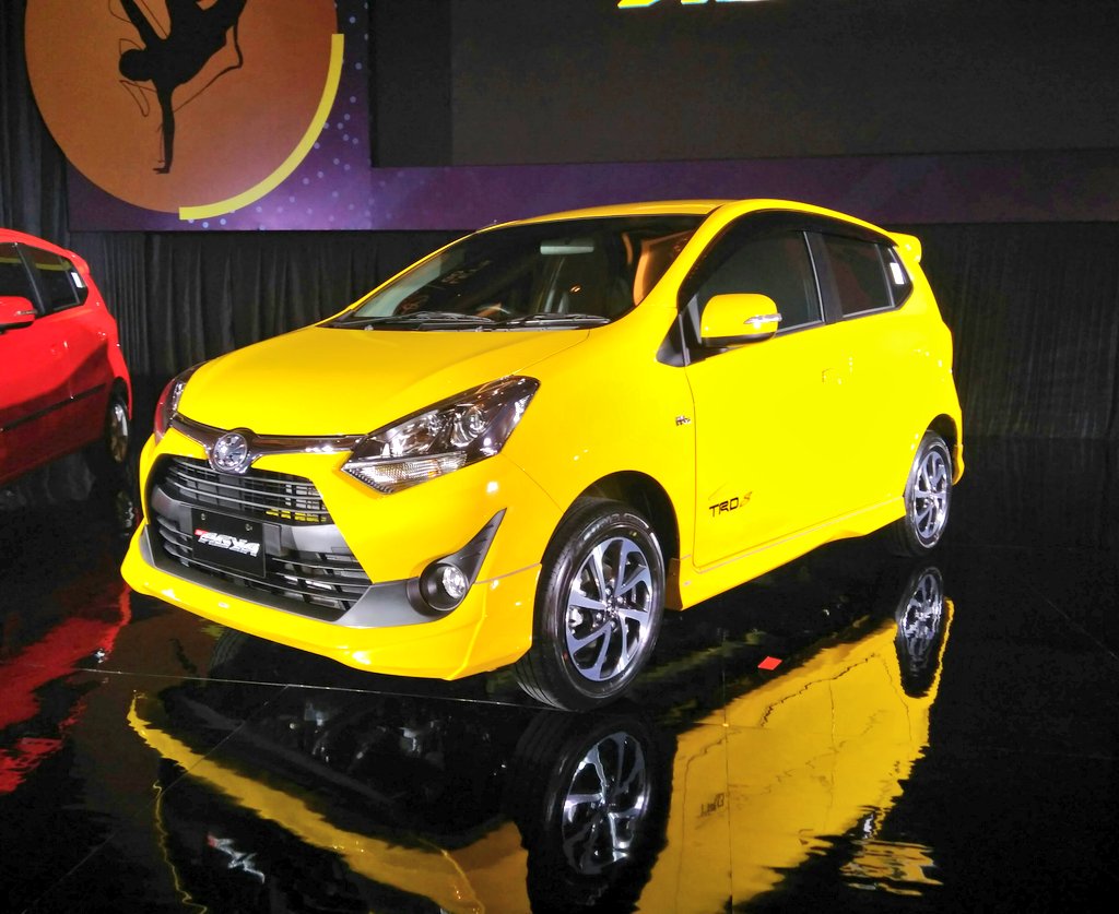 All New Toyota Agya Tahun 2017 Tipe TRD S Warna Kuning