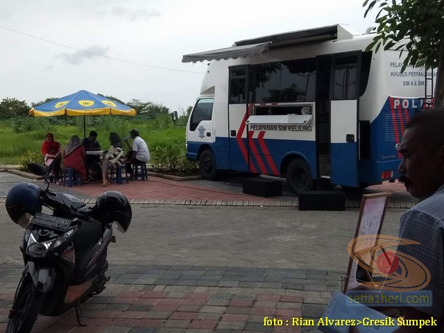 Jadwal SIM Keliling di Bunderan Love GKB Gresik, Jawa Timur tahun 2018