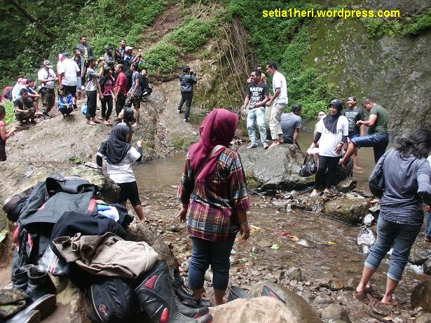 Eksotisme air terjun Dholo, Kediri