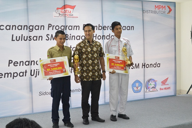 MOU PT MPM dengan SMK TSM di Jawa Timur tahun 2015 (3)