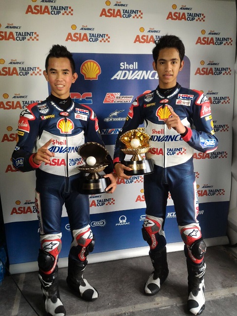 Pebalap binaan AHM, Gerry Salim dan Andi Gilang berhasil raih podium pertama di race yang berbeda pada ATC 2016 seri Qatar (19-203)
