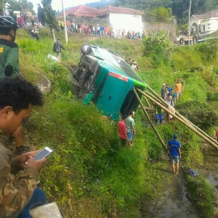 Kecelakaan maut minibus di jalur tanjakan Sarangan, Magetan, 3 orang meninggal dunia