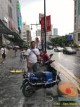 Den Manto dan penampakan roda dua dan sepeda listrik di Ninjiang, Shanghai, China (4)