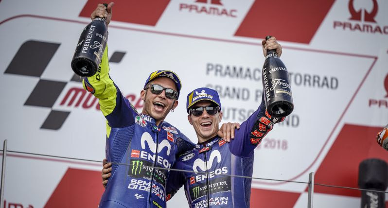 valentino rossi dan vinales podium di moto gp sachsenring jerman tahun 2018