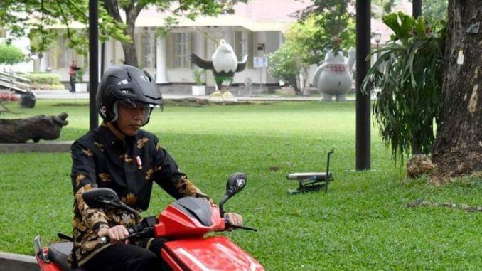 Impresi saat test ride motor listrik GESITS menurut presiden Jokowi, monggo disimak gans..