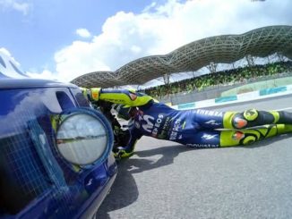 rossi jatuh di moto gp malaysia tahun 2018