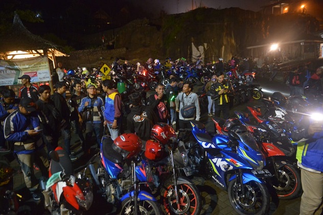 Ratusan Bikers Suzuki Yogyakarta nikmati Suzuki Saturday Night Ride tahun 2019
