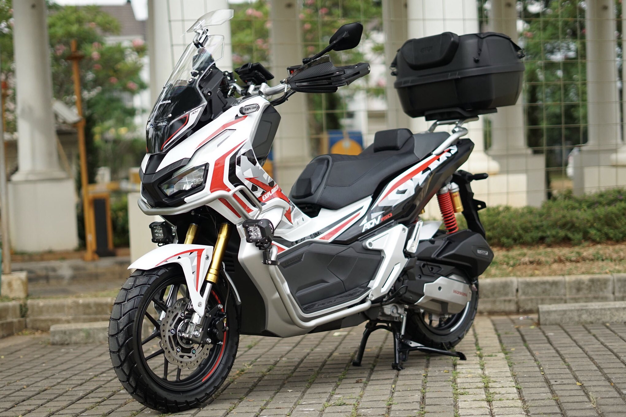 Konsep modifikasi Honda ADV150 tahun 2019, Advance Explorer