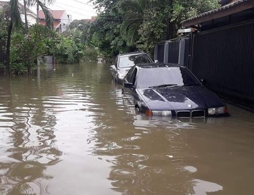 Penanganan mobil pasca terendam air banjir