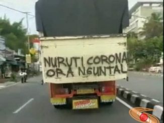 tulisan-tulisan 'melawan' virus Corona dari sopir truk
