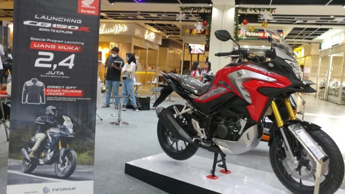 Harga motor sport turing New CB150X tahun 2021 di Kota Surabaya