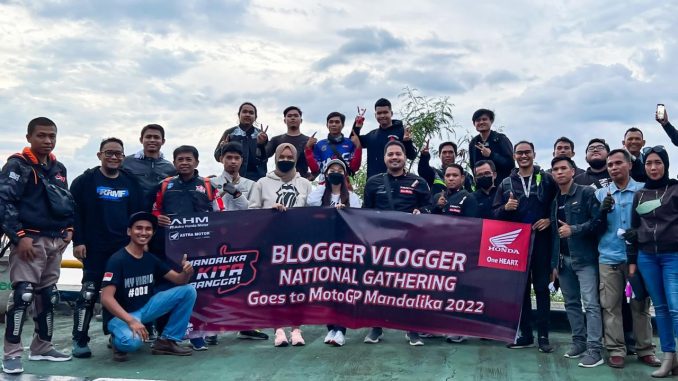 Blogger Vlogger National Gathering goes to Moto GP Mandalika 2022 riding santuy di Lombok (bagian 1) (4)