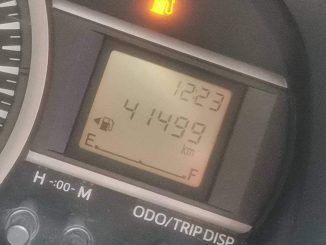 Indikator BBM nyala di Toyota Calya, bisa jalan berapa km lagi
