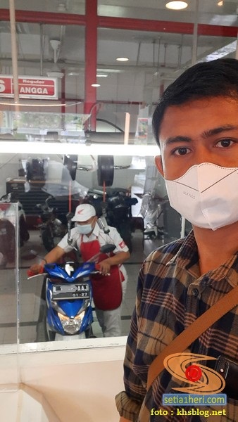 Ngincipi Astrapay saat servis motor di AHASS MPM Simpang, tinggal scan aja gans....