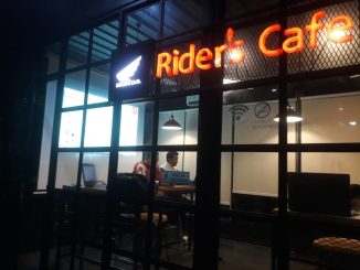 Kopdar Hybrid Komunitas Honda PCX Jatim di MPM Riders Café Surabaya