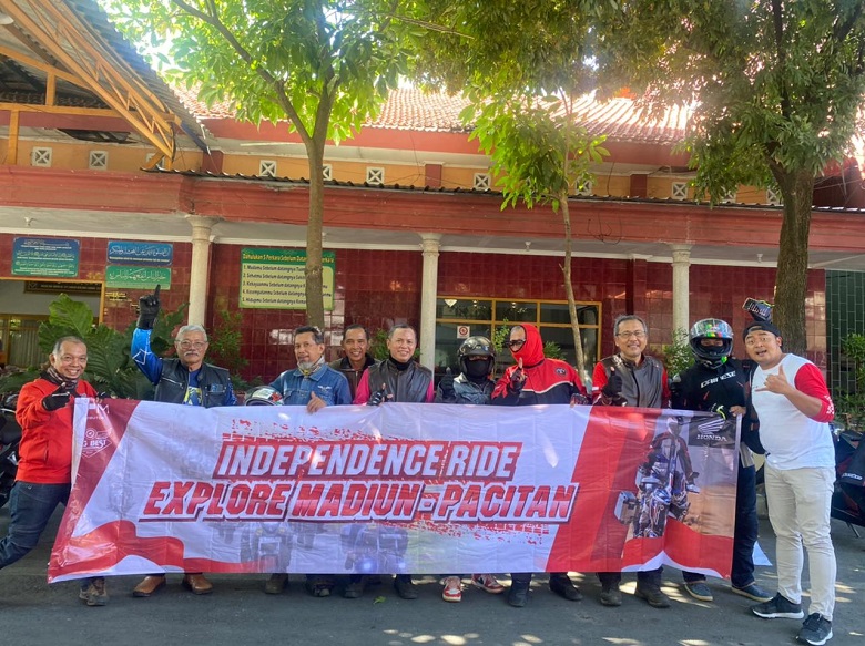 Komunitas Honda Big Bike Jawa Timur gelar Independence Ride Explore 2022 (2)