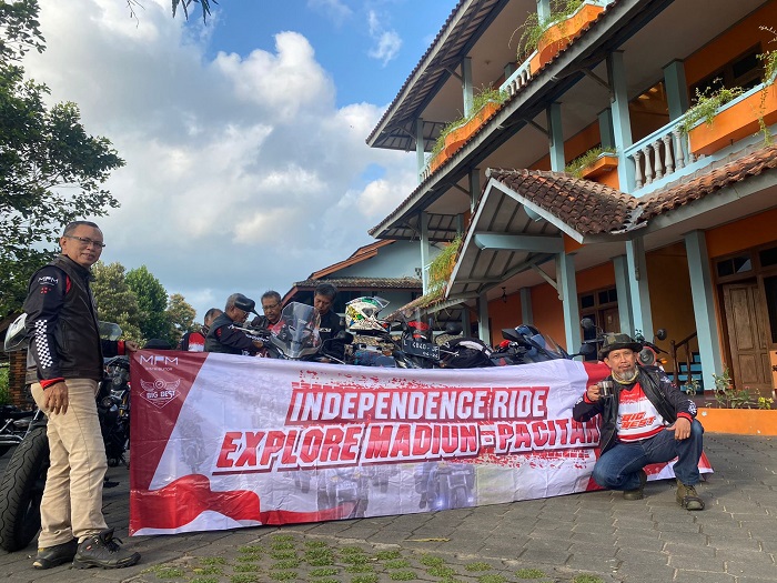 Komunitas Honda Big Bike Jawa Timur gelar Independence Ride Explore 2022 (2)