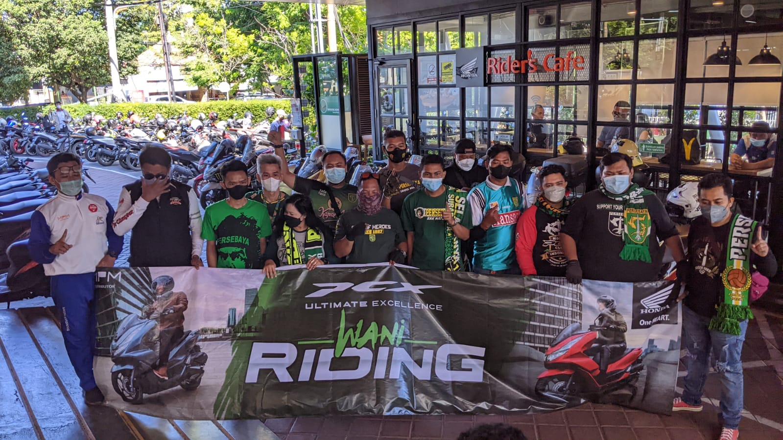 Komunitas Honda PCX Surabaya dan Sidoarjo gelar Nribun & Riding Bareng
