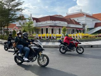 Memotoran keliling kota biker Honda CB150X gas tipis-tipis Kota Pahlawan