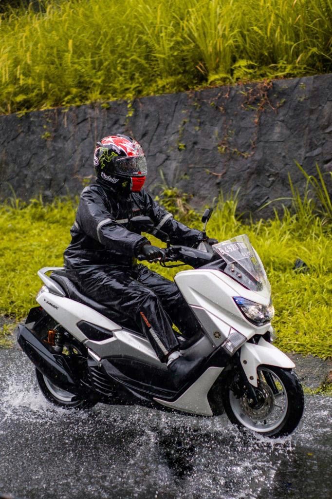 Tips Berkendara di Musim Hujan dengan Sepeda Motor Matik dari Yamaha