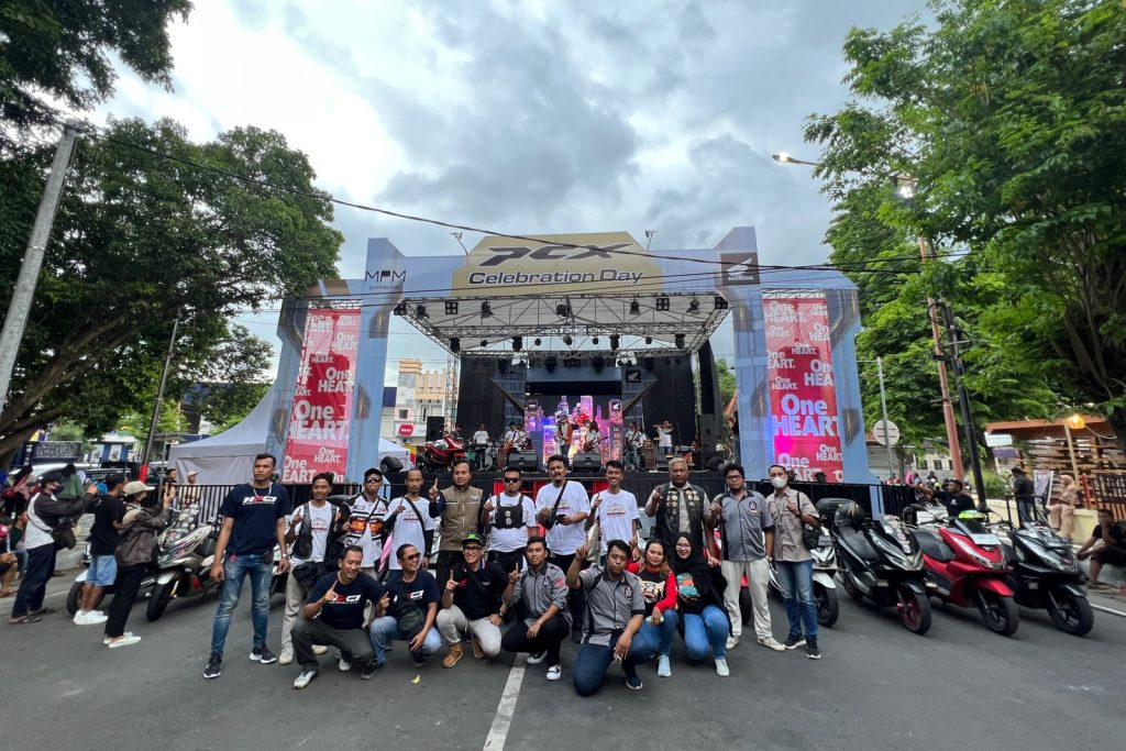 Ratusan Biker Honda PCX Meriahkan PCX Celebration Day Banyuwangi 2023
