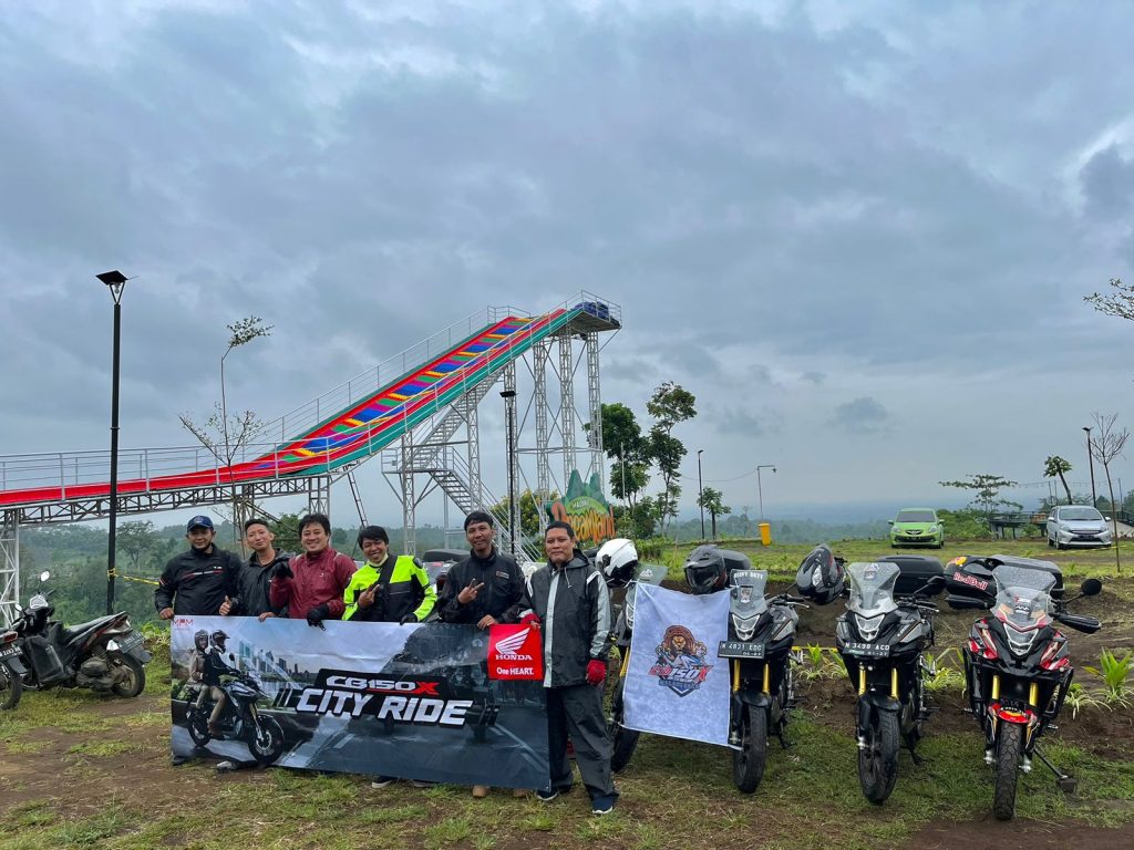 Fun Touring Honda CB150X ke Bukit Teletubbies Bromo 2023