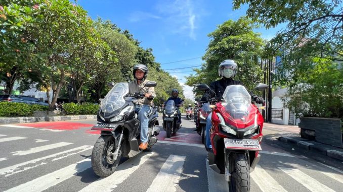 Honda ADV160 Weeked Ride: Jalan-jalan keliling kota Sidoarjo 2023