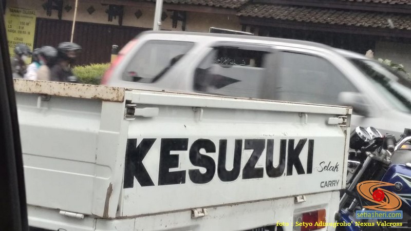 Stiker mobil  Kesuzuki selack carry