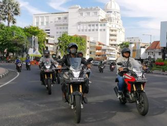 Biker Honda CB150X gelar City Riding di Kota Pahlawan