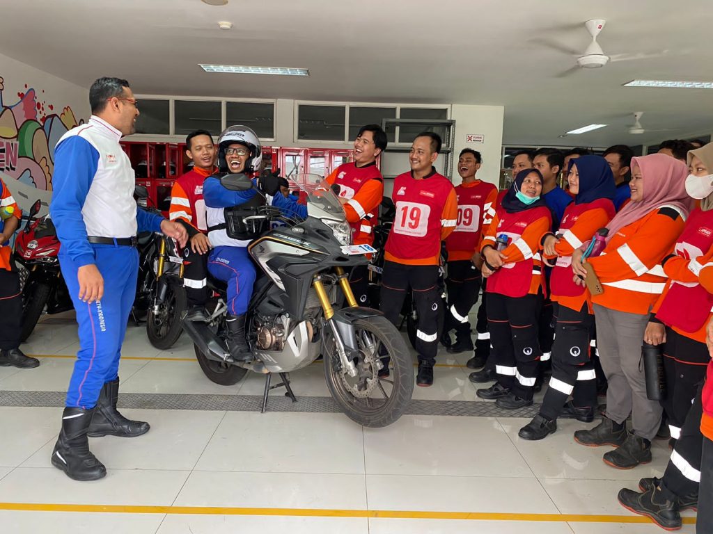 Budayakan naik motor #Cari_Aman Bersama Honda Di MPM Safety Riding Center, Sidoarjo