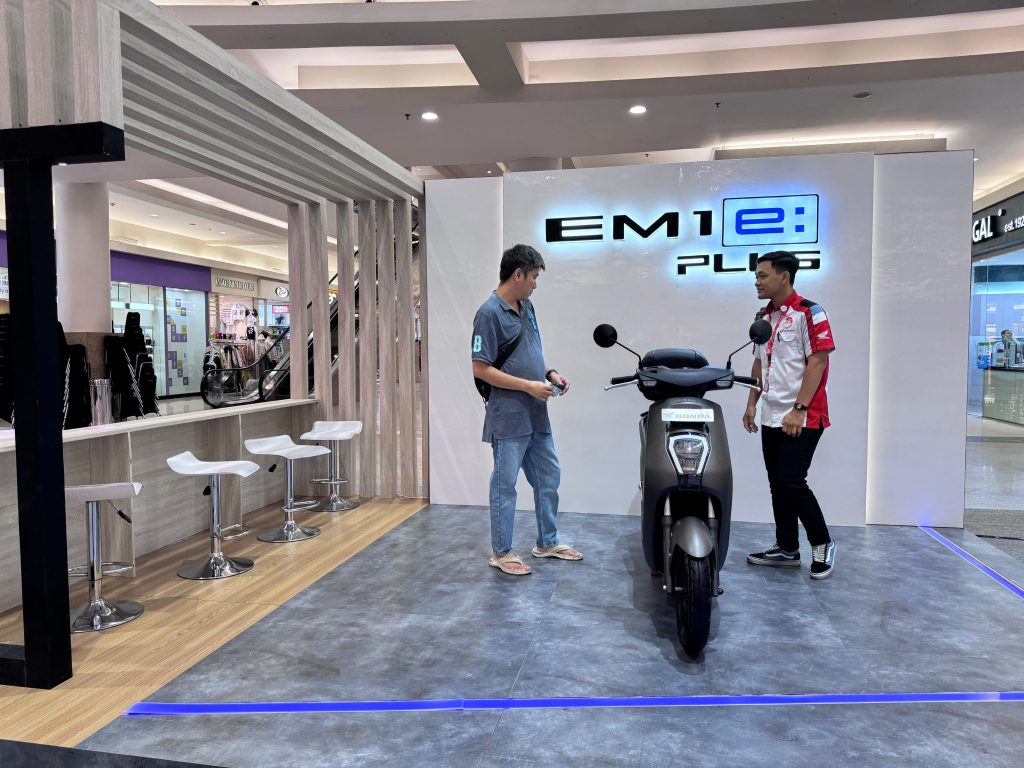 MPM Honda Jatim resmi pasarkan motor listrik Honda EM1 e dan EM1 e Plus.