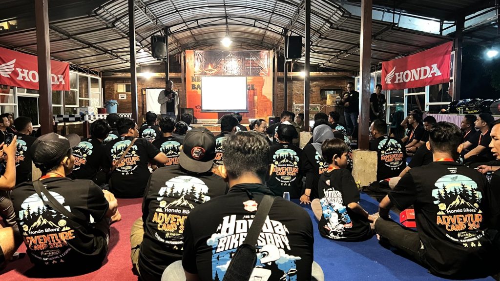 Bikers Honda Jatim gelar kopdar Honda Bikers Adventure Camp di Istana Mandala Kerti Pacet Mojokerto.